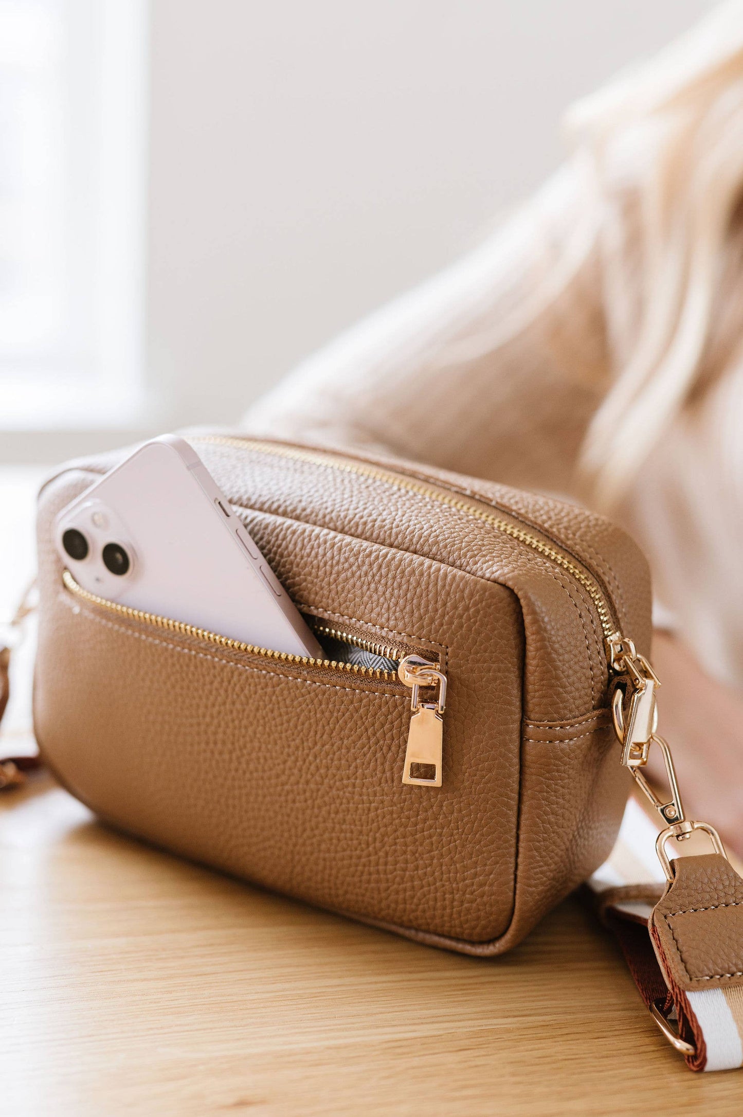 Willow Crossbody/Belt Bag: Powder blue