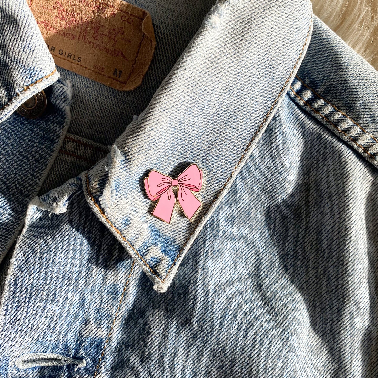 Fluffy Enamel Bow Pin