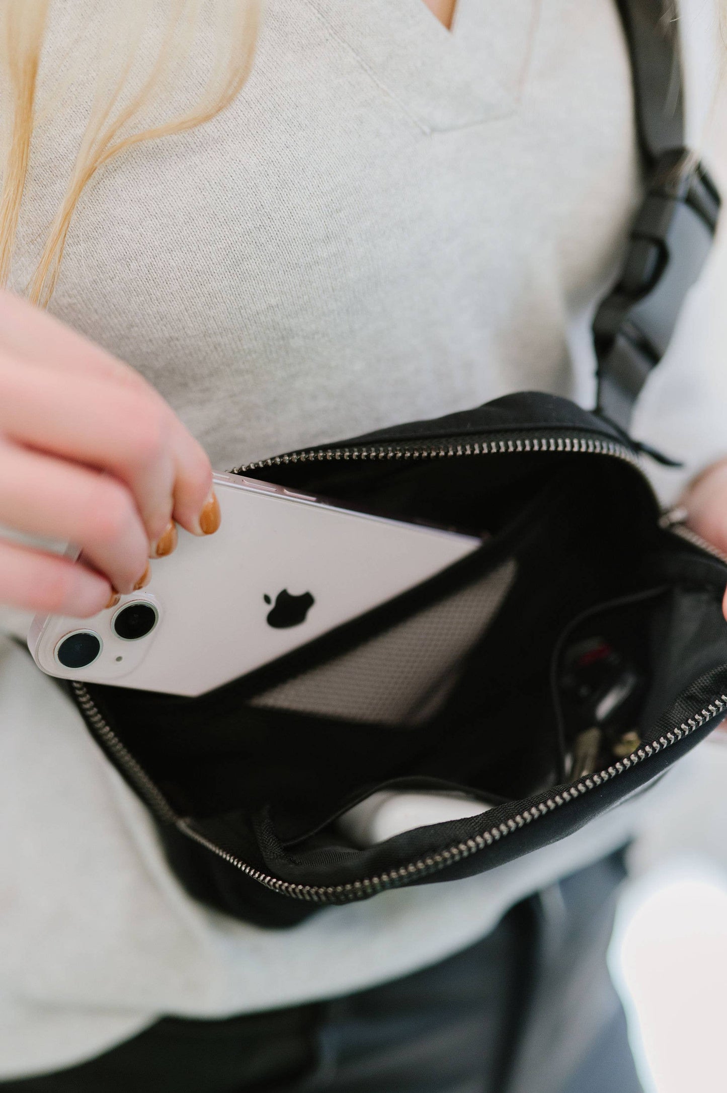Madison Crossbody/Belt Bag: Cream