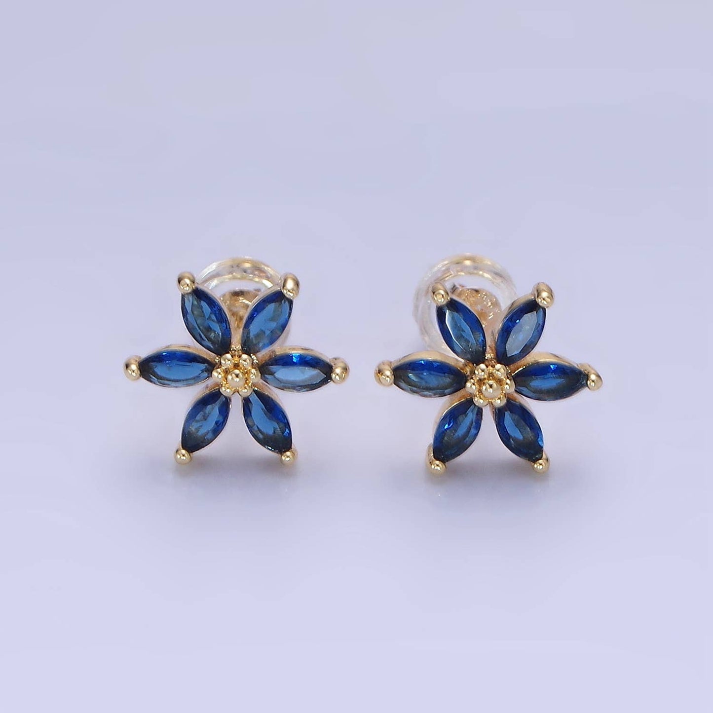Flower Stud Earrings: Blue
