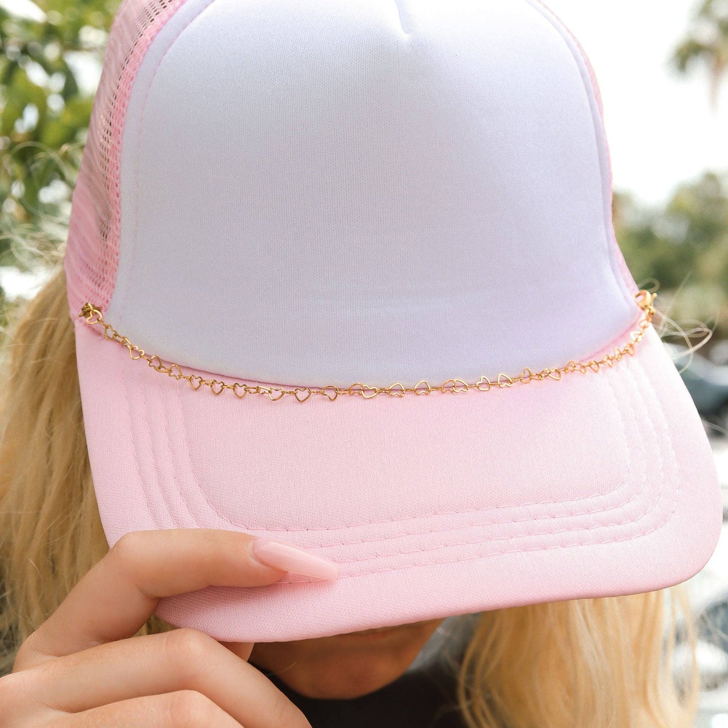 Trucker Hat Heart Chain