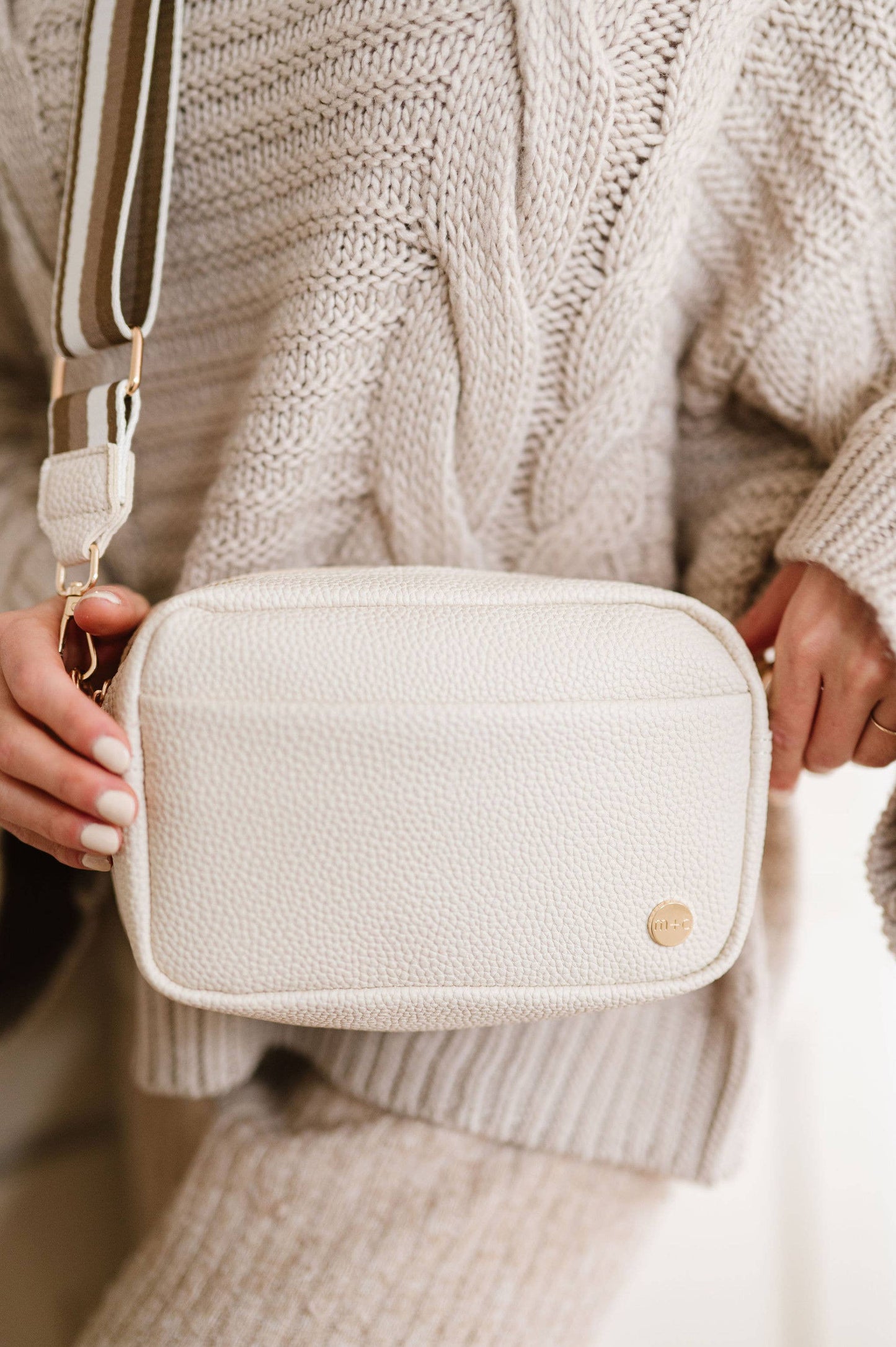 Willow Crossbody/Belt Bag: Powder blue