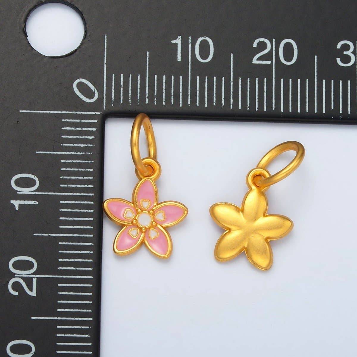 Pink Daisy Flower Charm