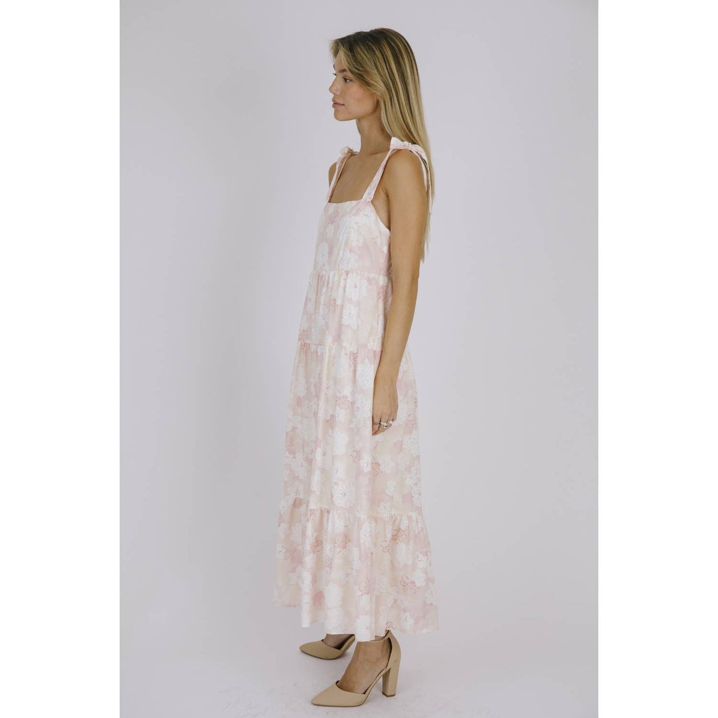 FLORAL & LIGHT RUFFLE DRESS