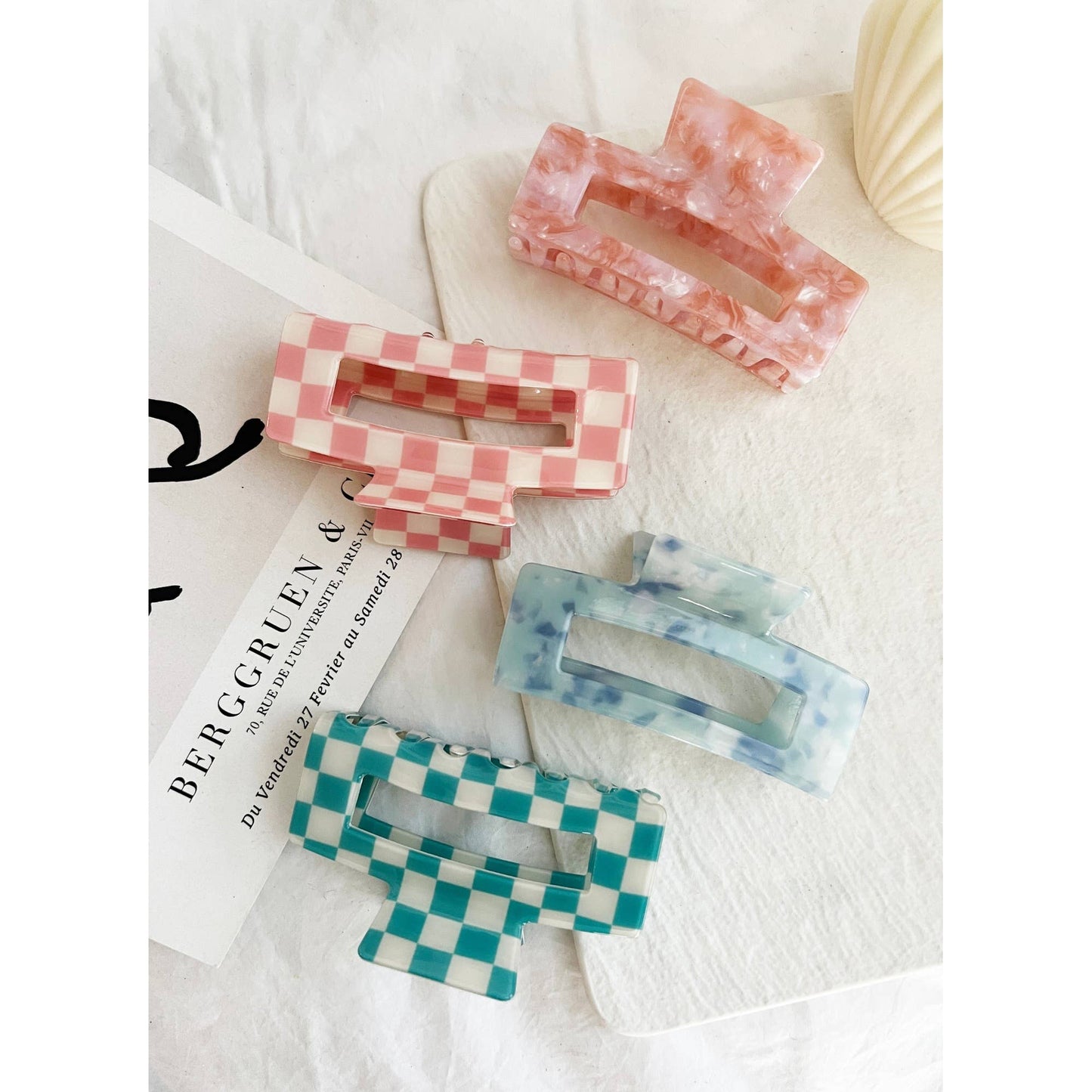 Jumbo 4-Inch Claw Clip: CHESS