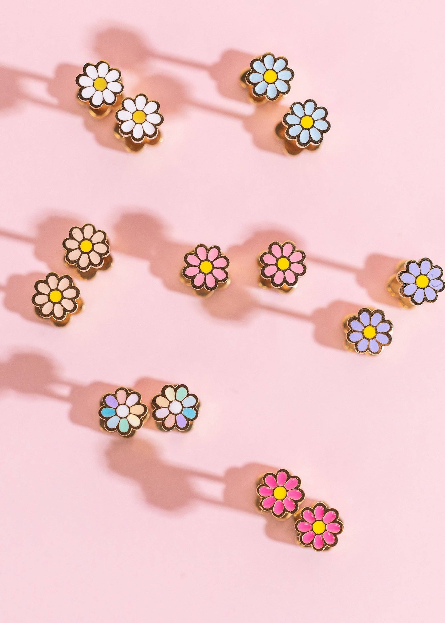 White Tiny Daisy Flat Back Studs