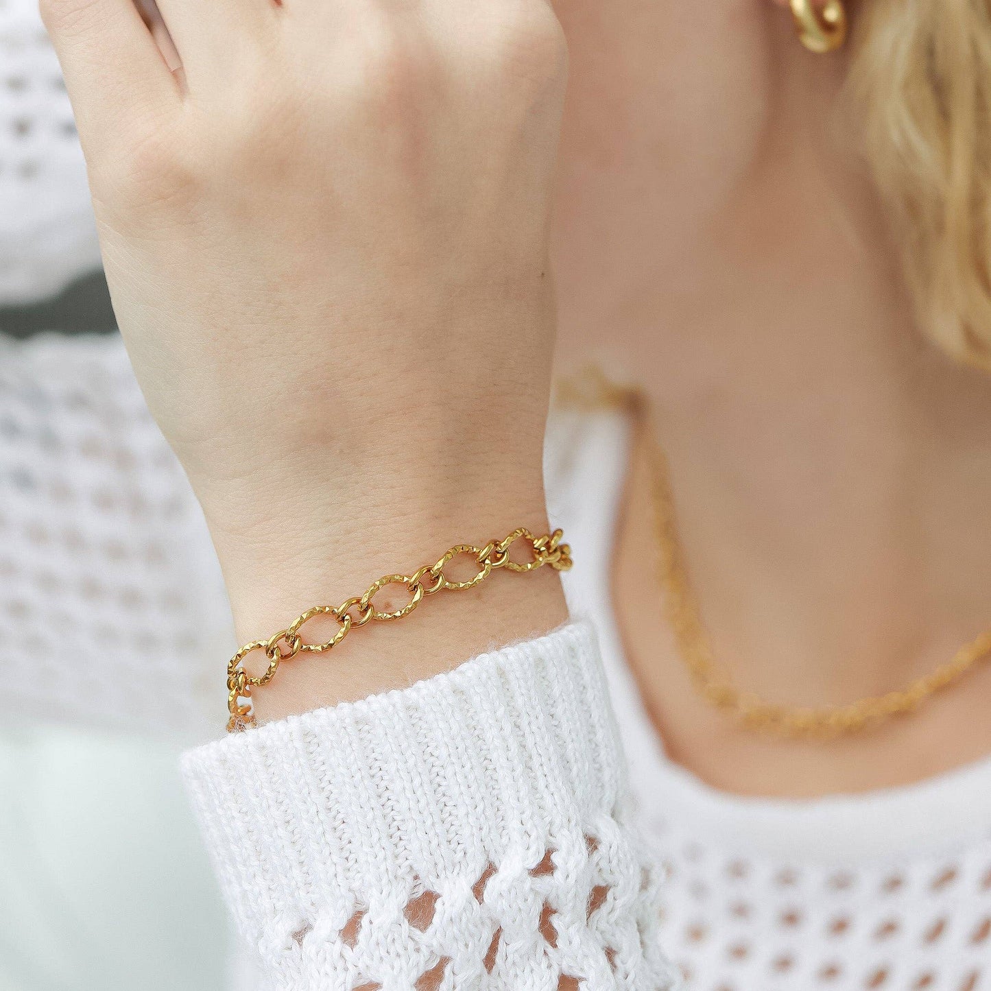 18K Gold Oval Charm Bracelet