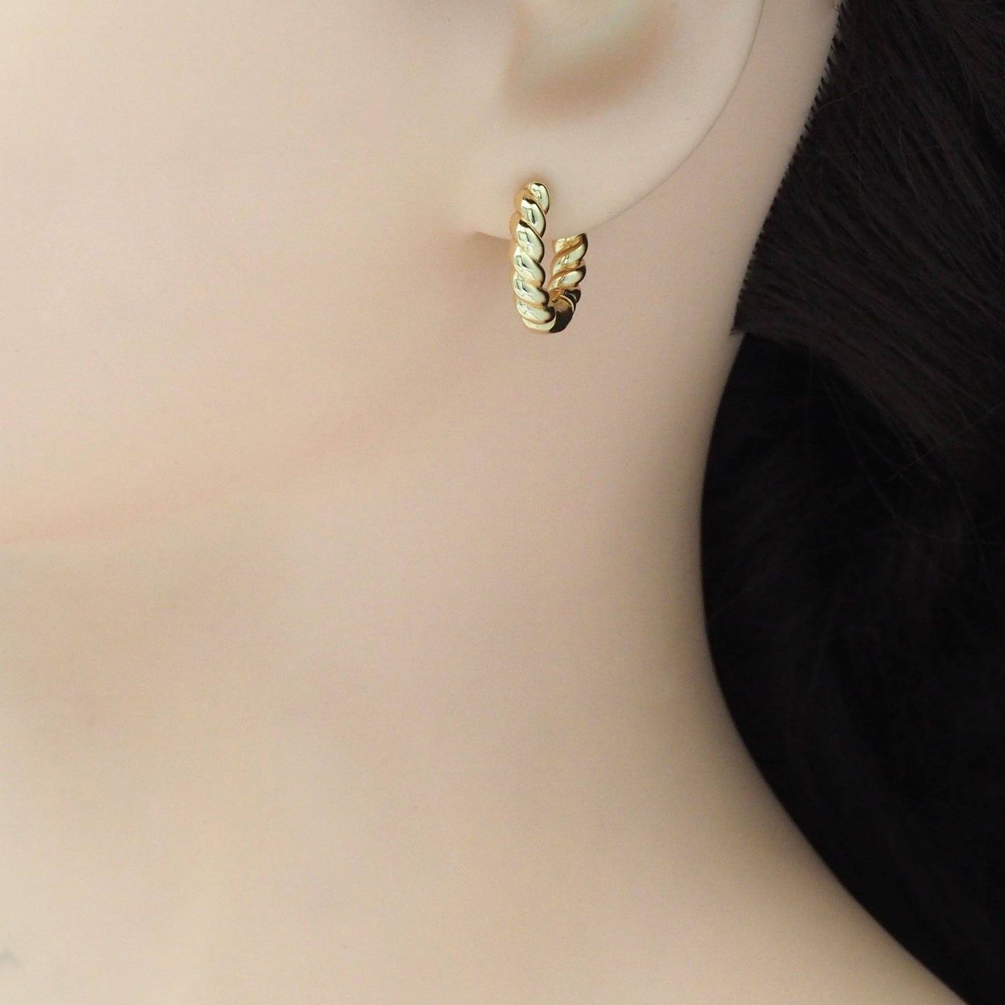 Gold Twist Hoop Earrings