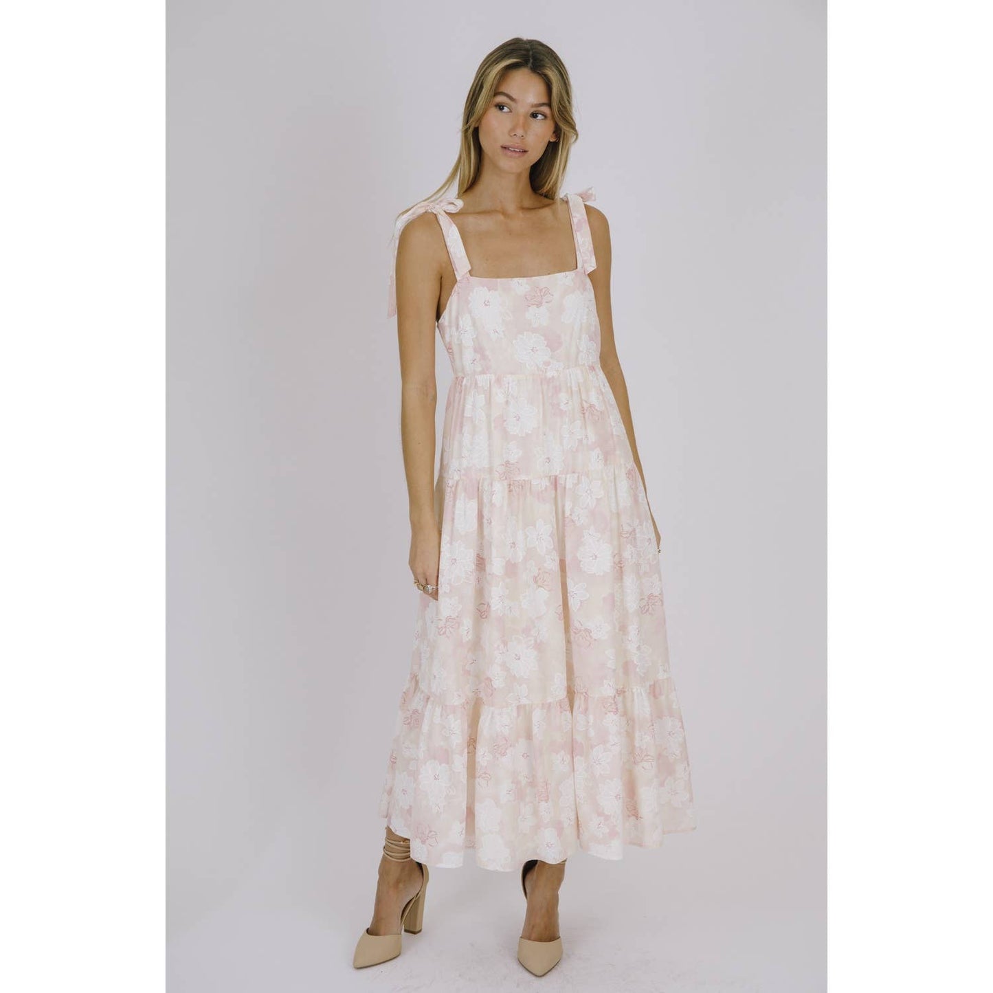 FLORAL & LIGHT RUFFLE DRESS