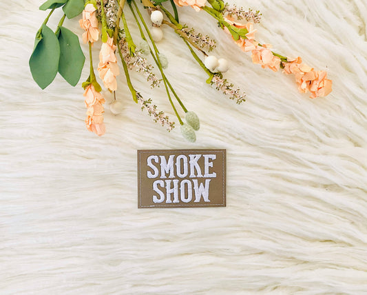 Smoke show embroidered leather hat patch: Red patch / Black