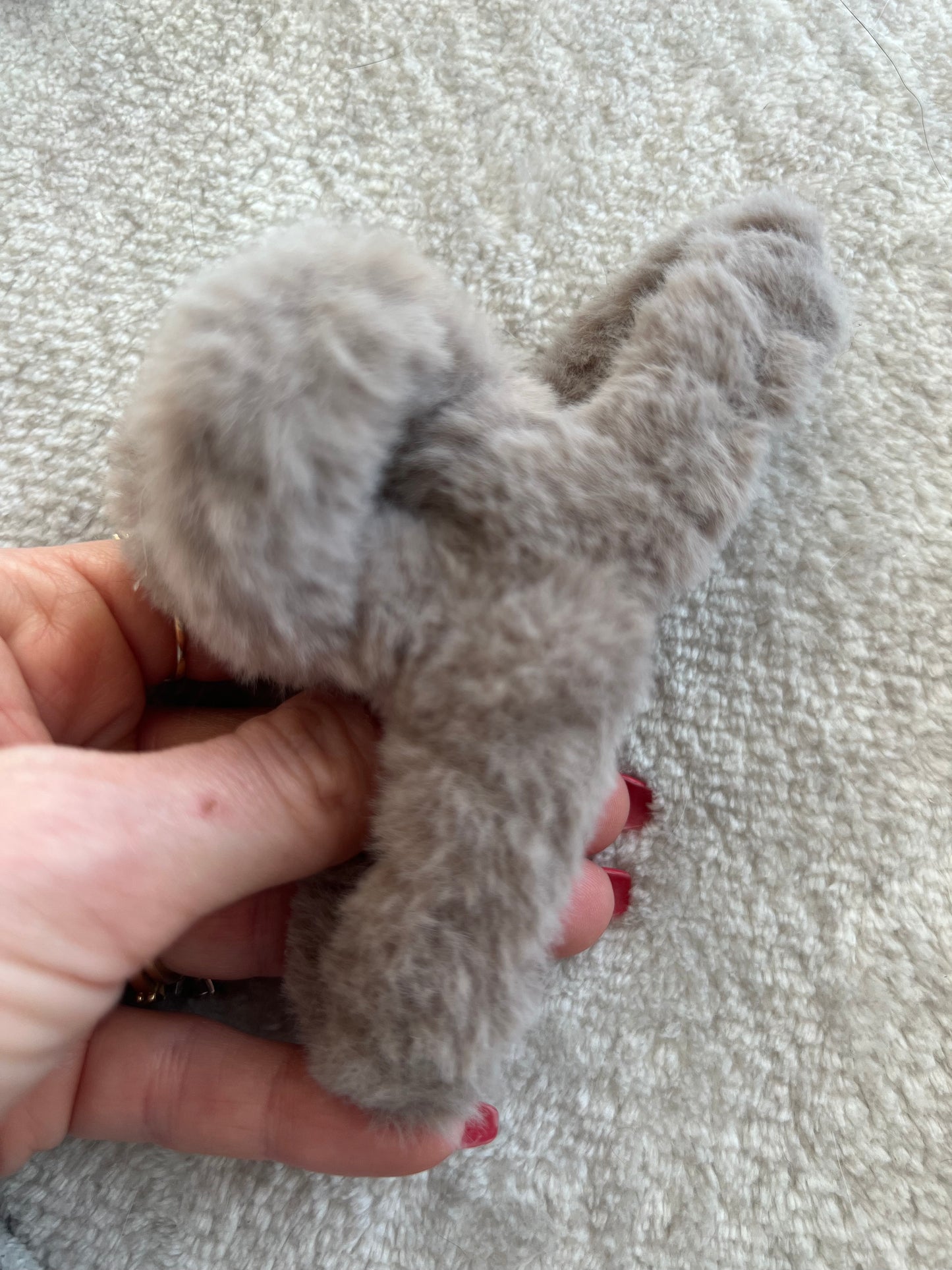 Grey Plush Claw Clup